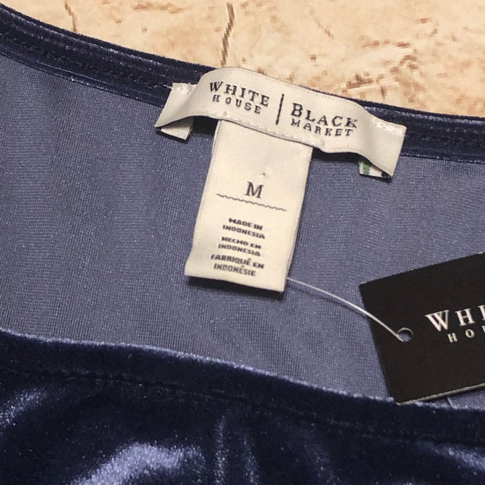 NWT White House Black Market Velvet Top - Picture 7 of 8